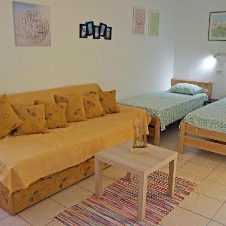 Studio Apartment Michelle - Intermezzo With Sea View Rabac Dış mekan fotoğraf