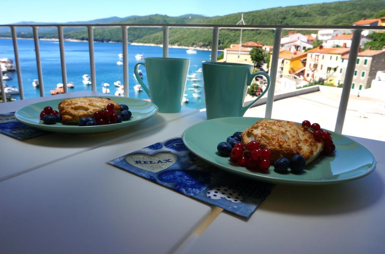 Studio Apartment Michelle - Intermezzo With Sea View Rabac Dış mekan fotoğraf